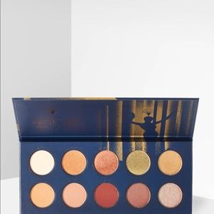 NEW Not Used  Zoeva premiere eyeshadow palette